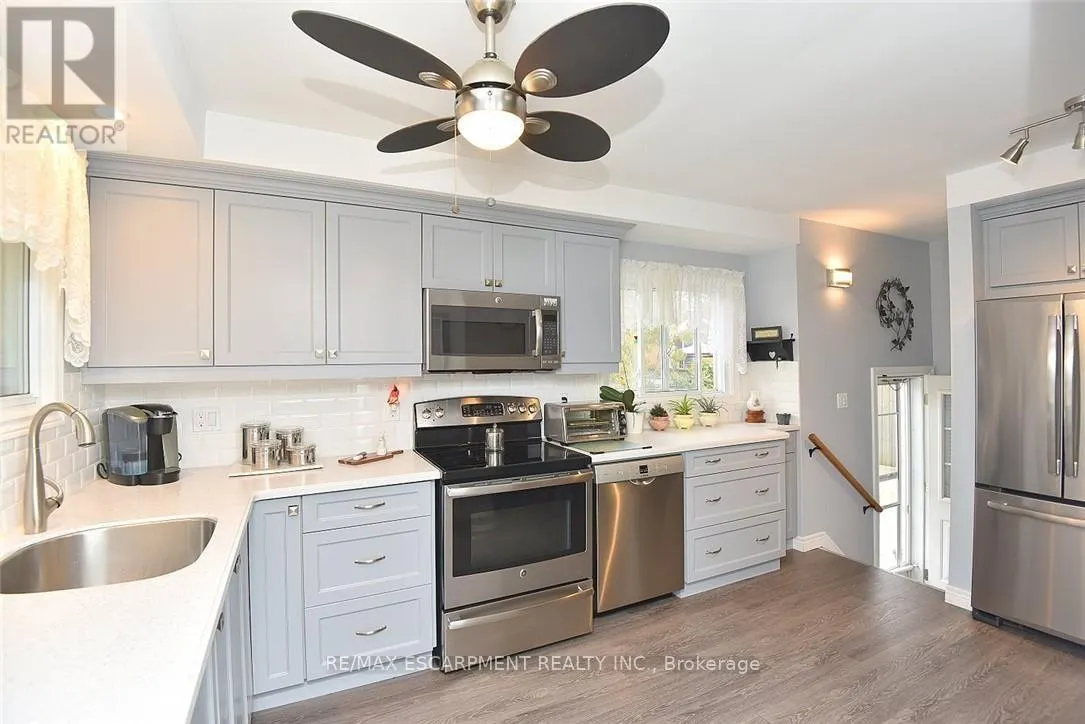 137 FIELDING CRESCENT