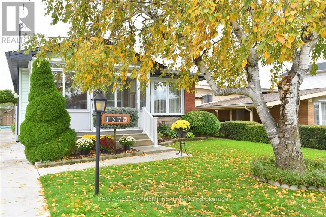 137 FIELDING CRESCENT