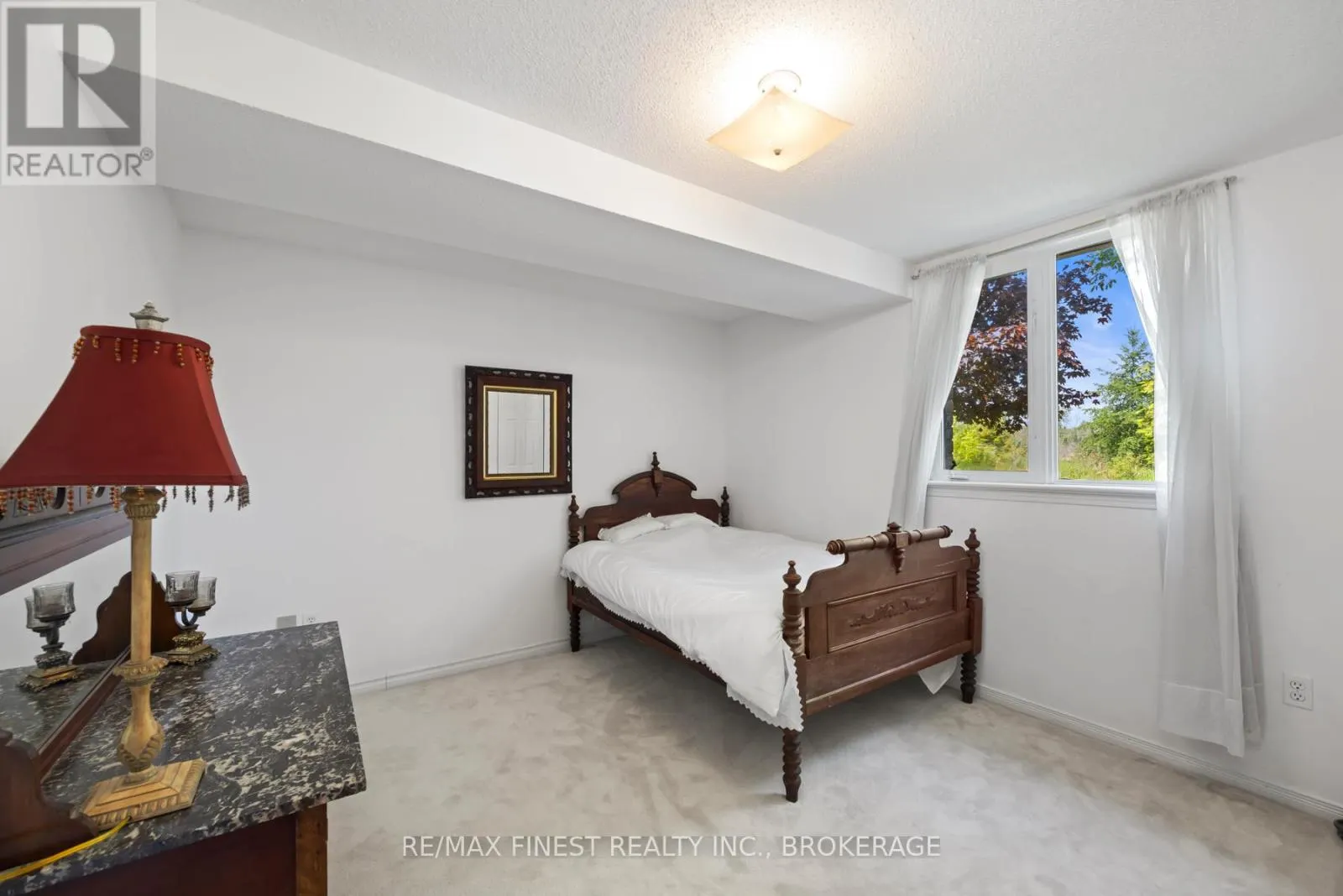941 MALVERN TERRACE