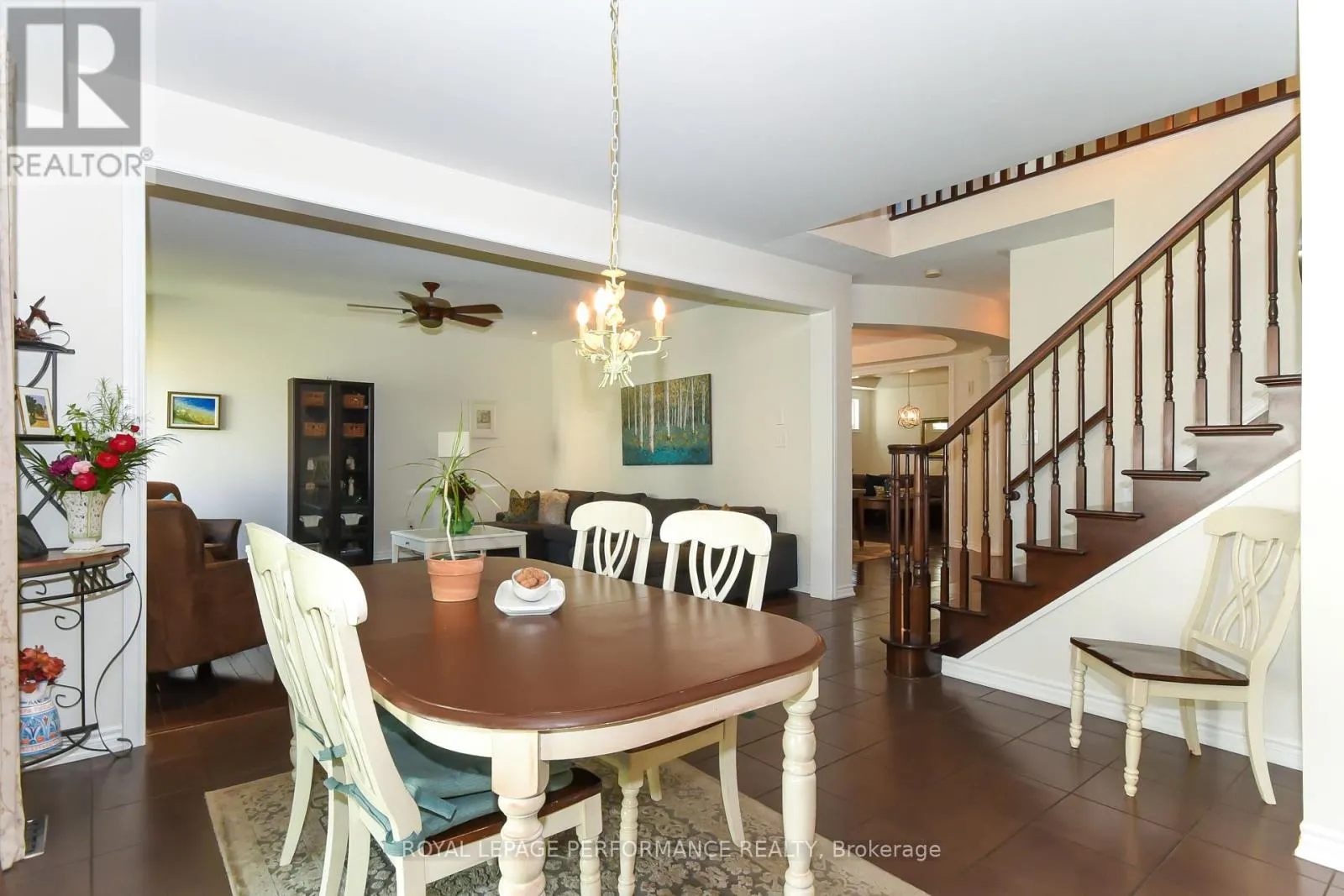 2744 GRAND VISTA CIRCLE