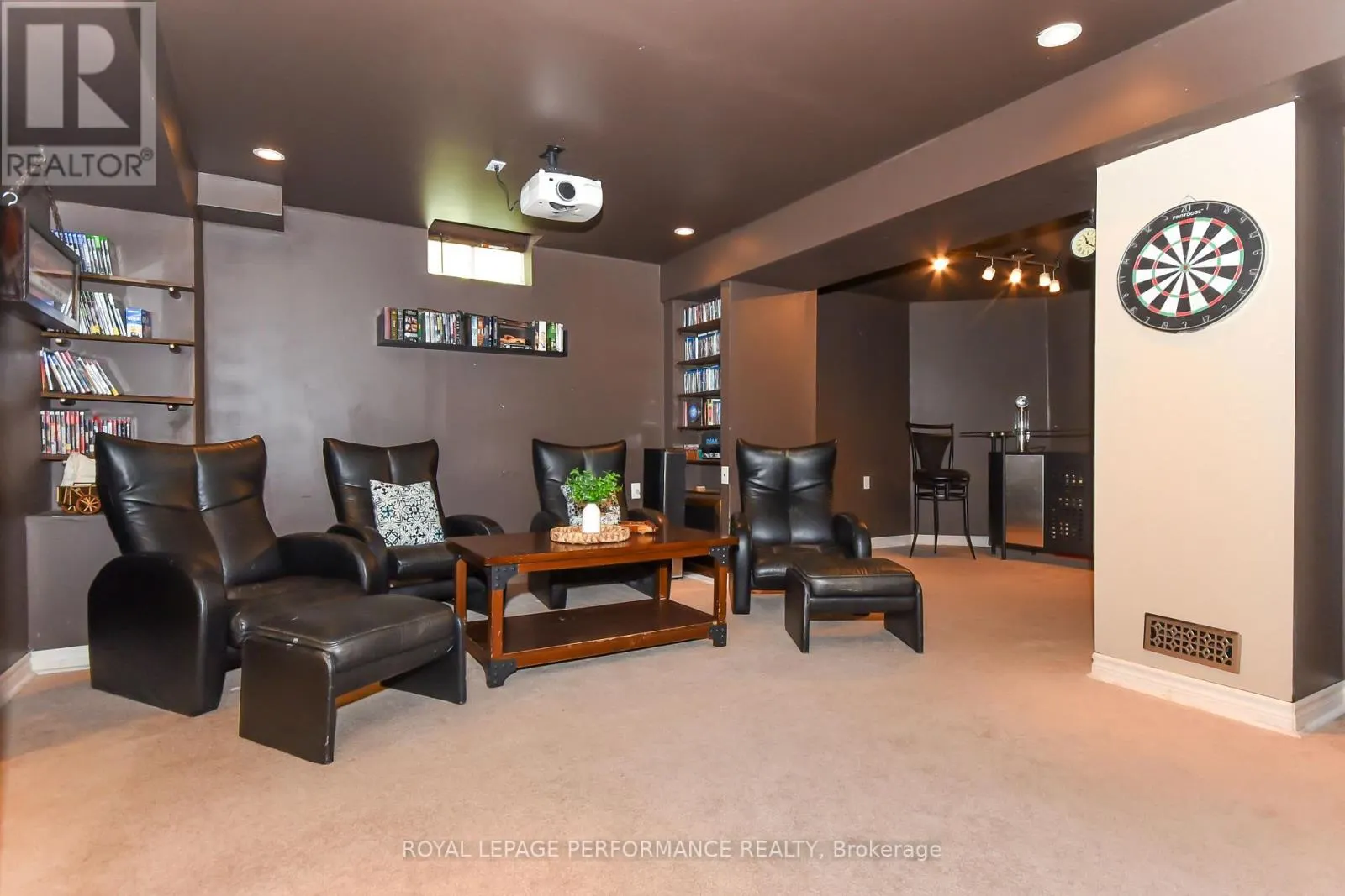 2744 GRAND VISTA CIRCLE