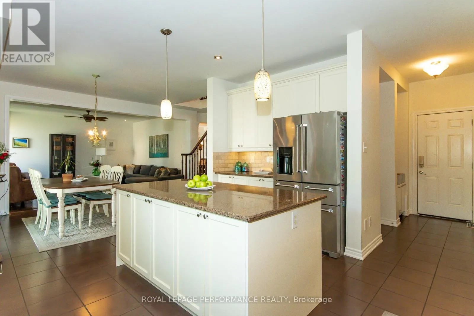 2744 GRAND VISTA CIRCLE