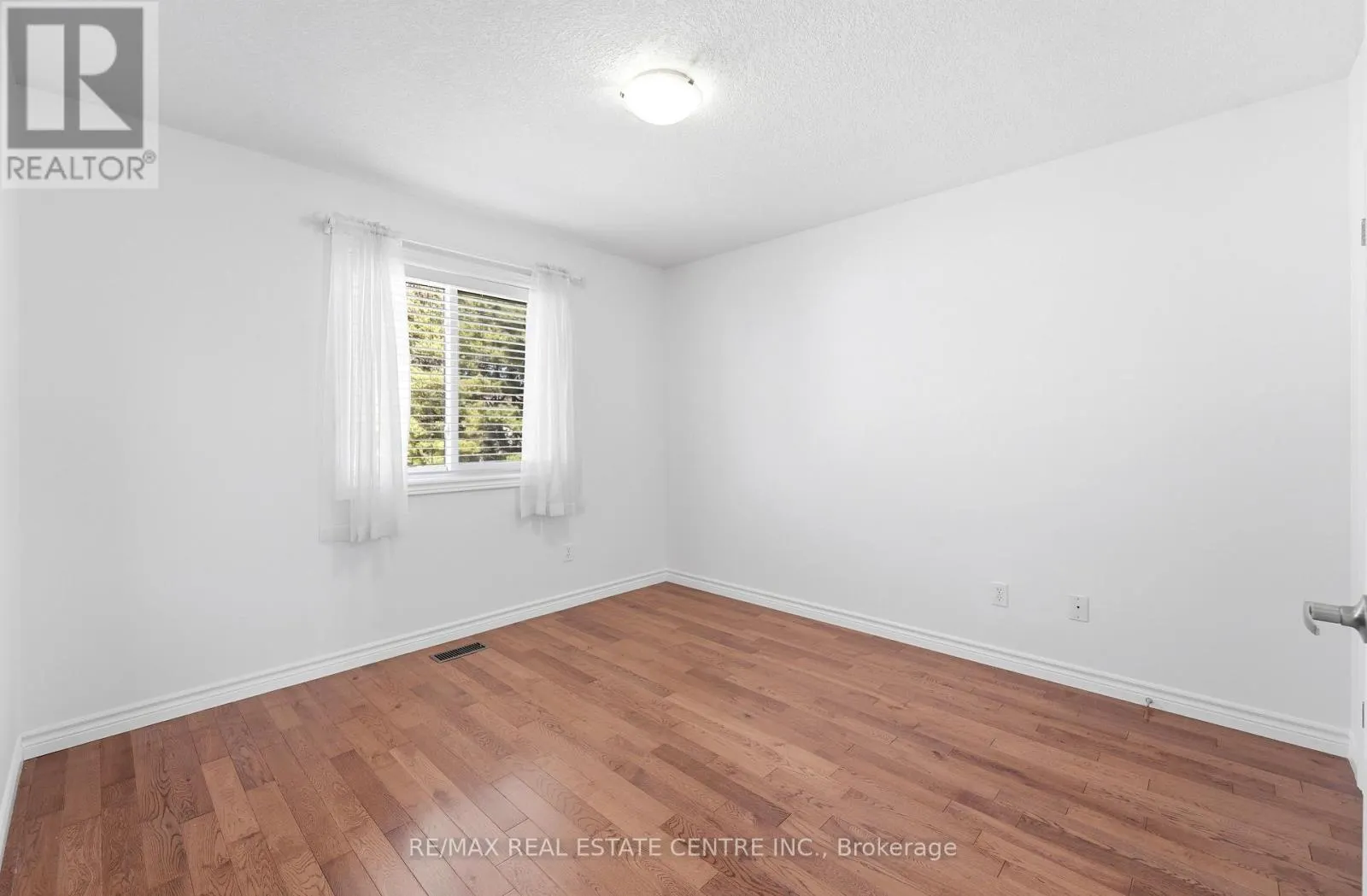 83 YATES AVENUE