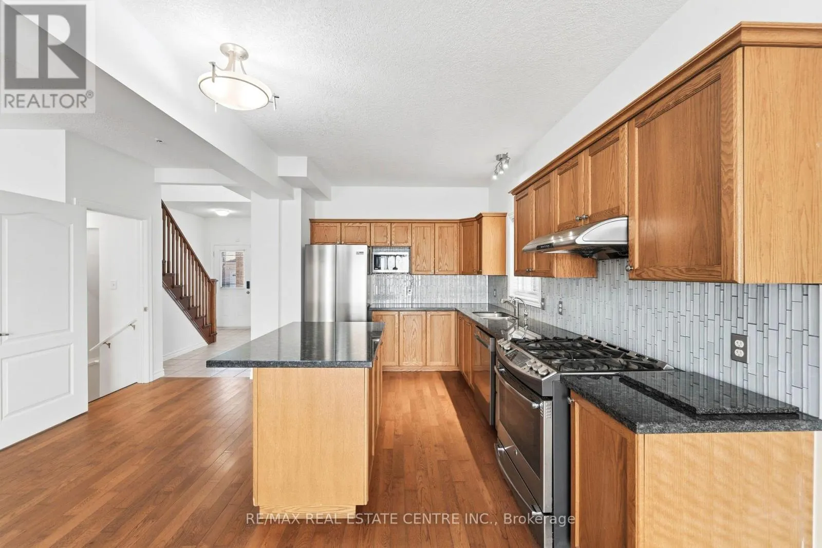 83 YATES AVENUE