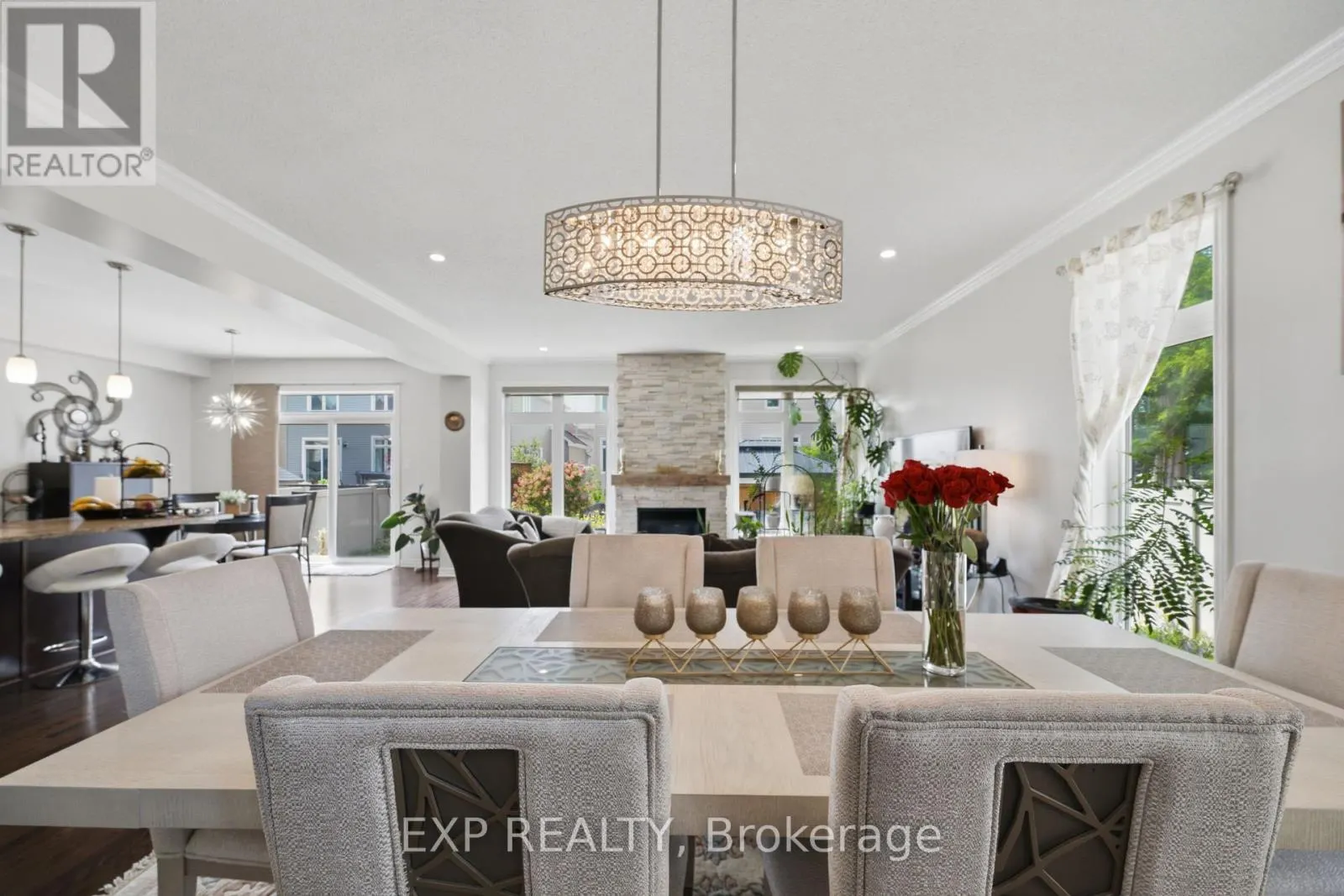 273 GRACEWOOD CRESCENT