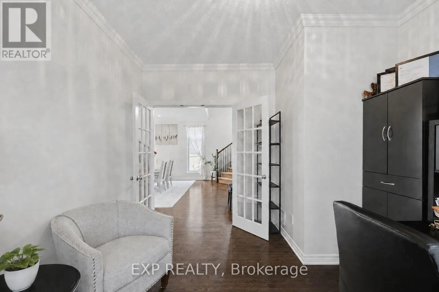 273 GRACEWOOD CRESCENT