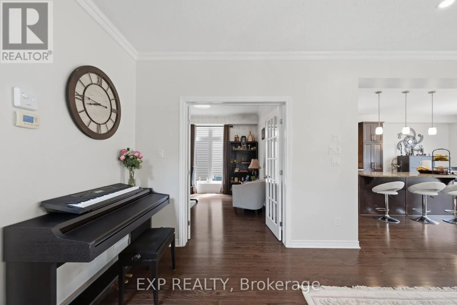 273 GRACEWOOD CRESCENT