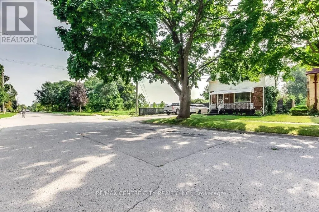 465 ASHLAND AVENUE