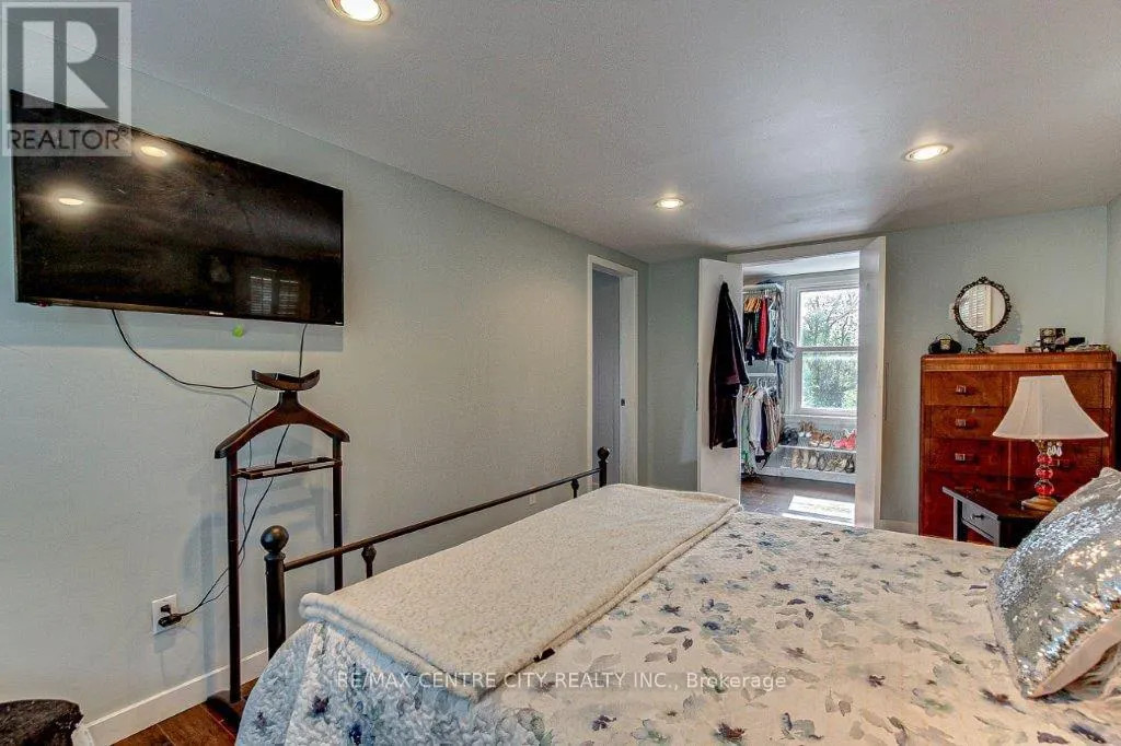 465 ASHLAND AVENUE