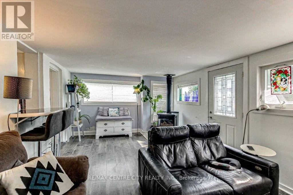 465 ASHLAND AVENUE
