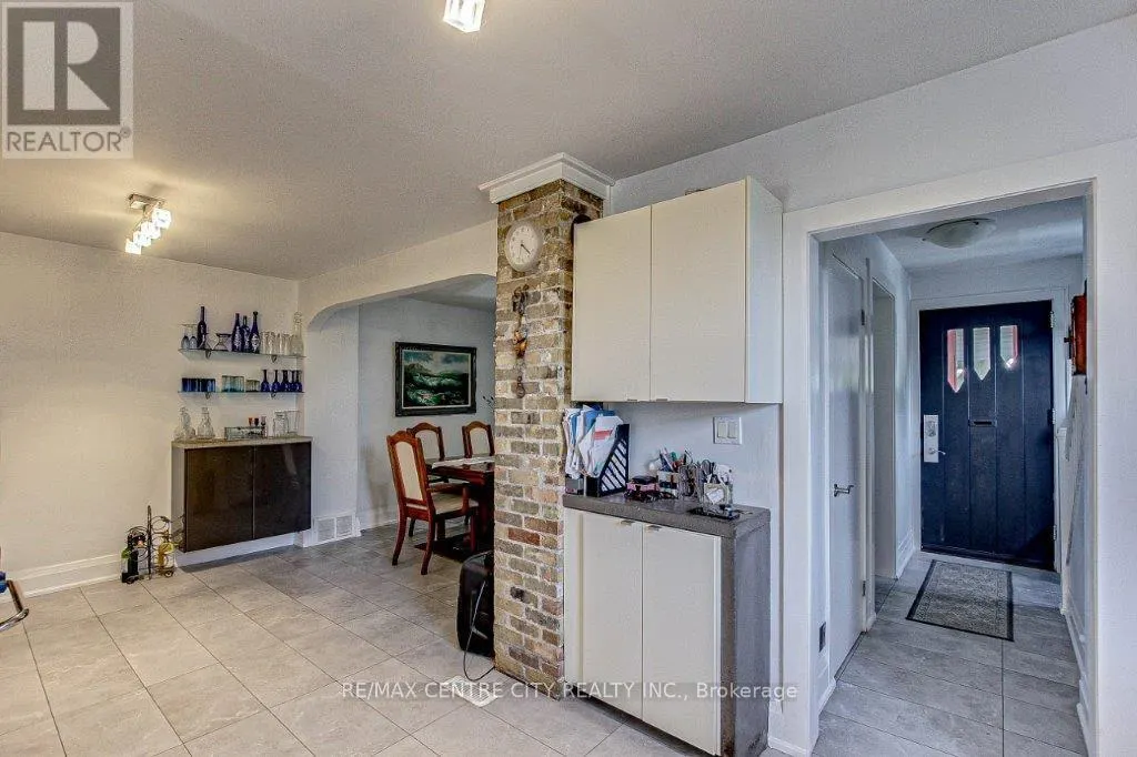 465 ASHLAND AVENUE