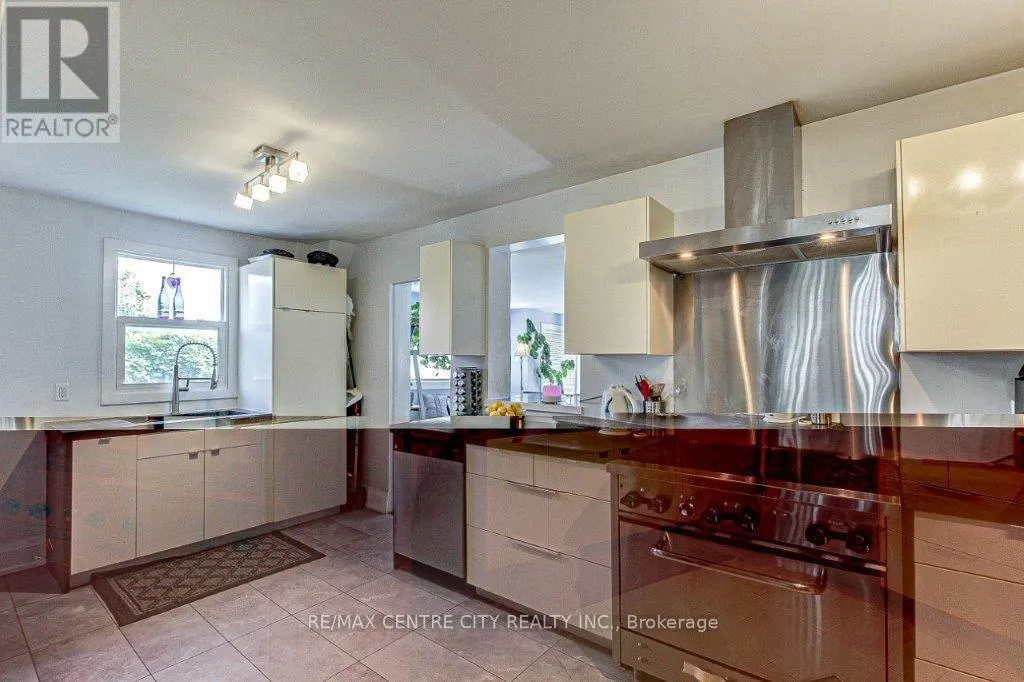 465 ASHLAND AVENUE