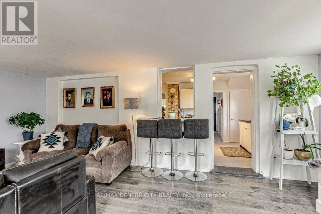 465 ASHLAND AVENUE