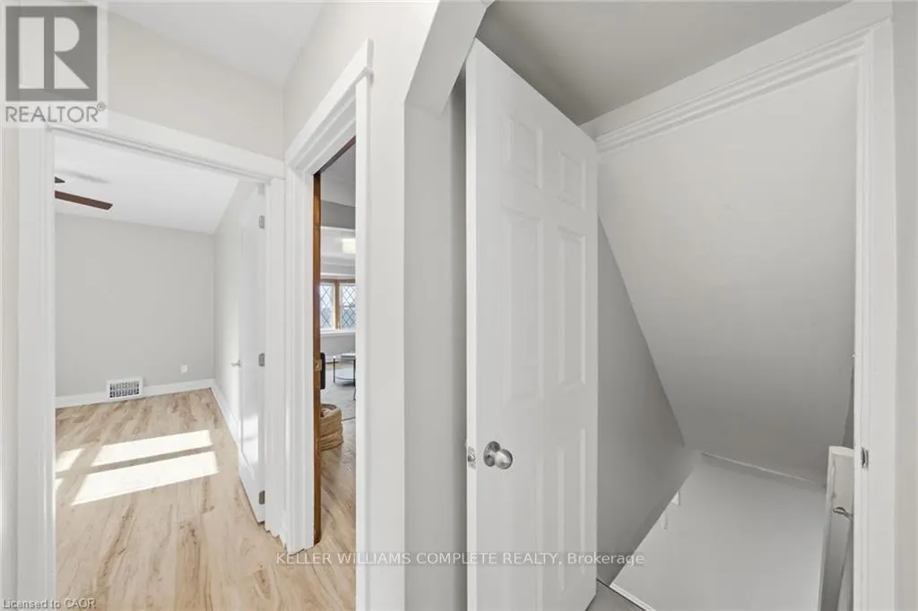 143 HUXLEY AVENUE S