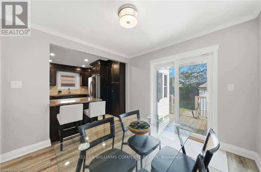 143 HUXLEY AVENUE S