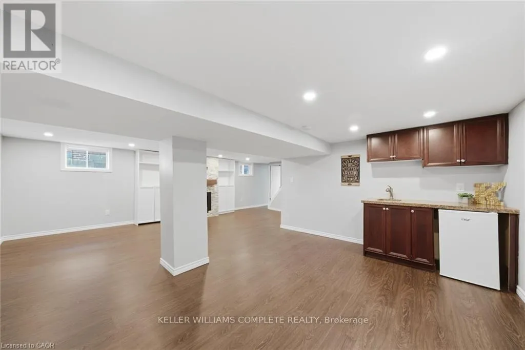 143 HUXLEY AVENUE S