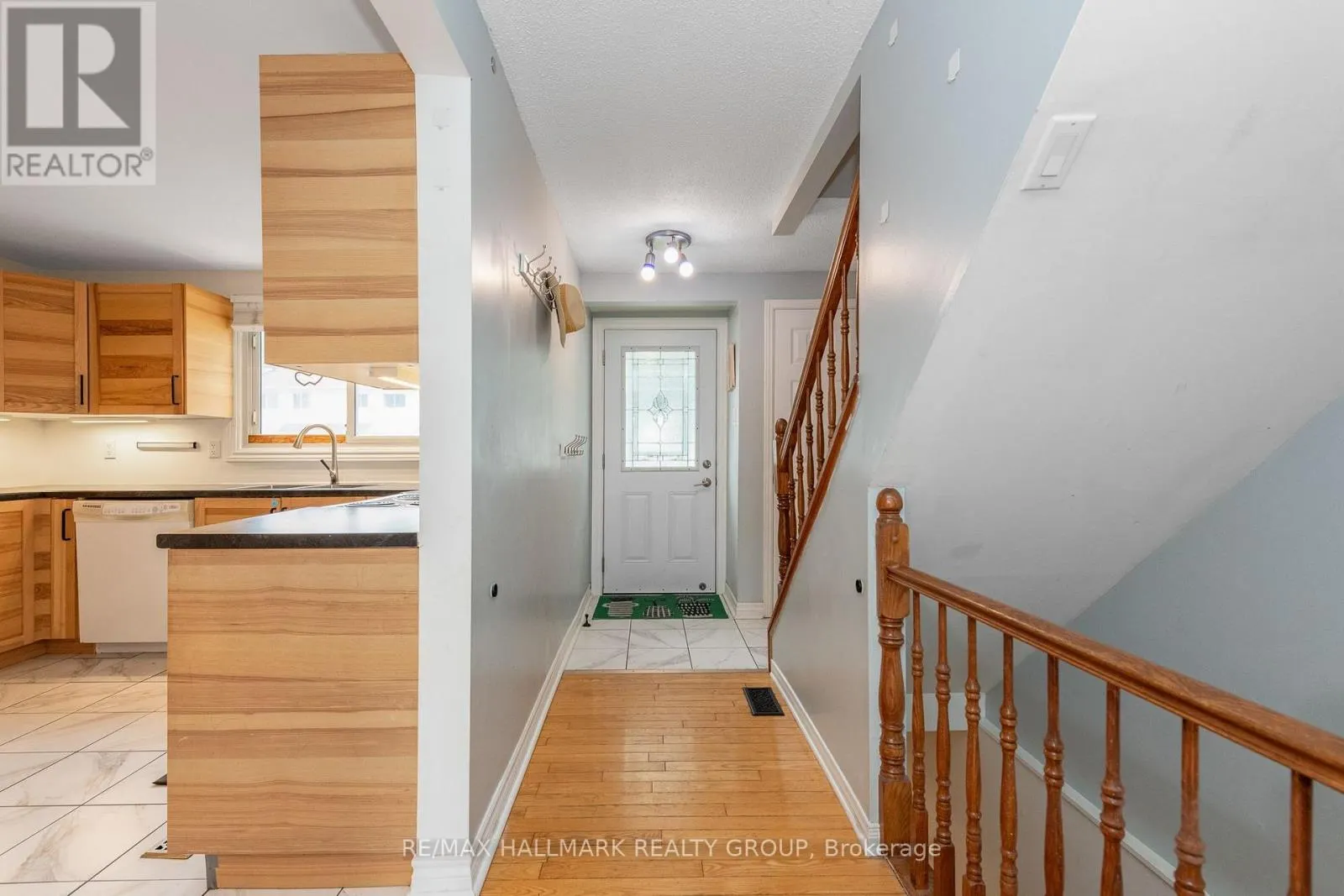 121 - 1045 MORRISON DRIVE