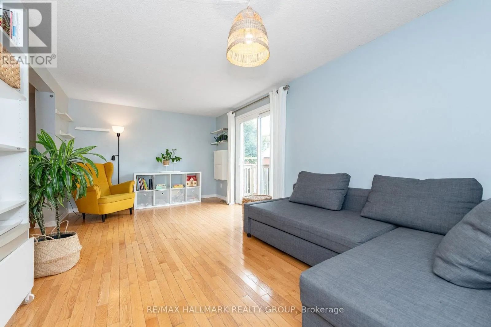 121 - 1045 MORRISON DRIVE