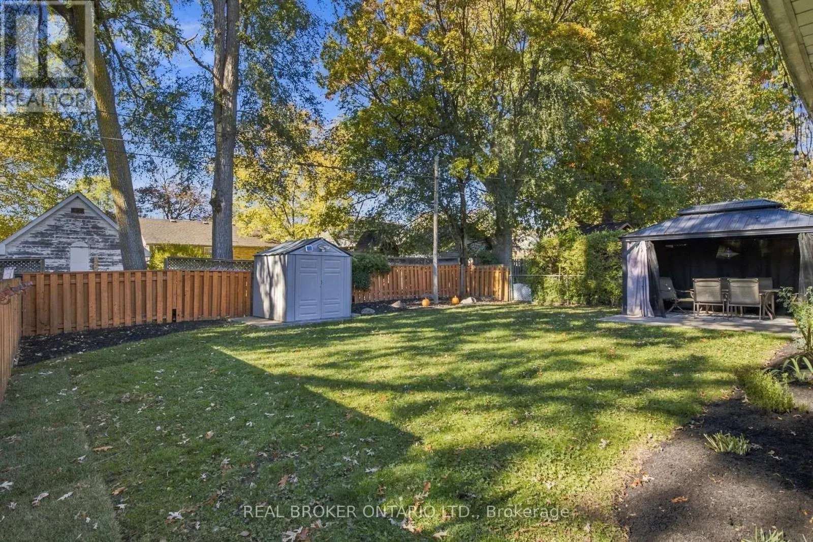 52 DUDHOPE AVENUE