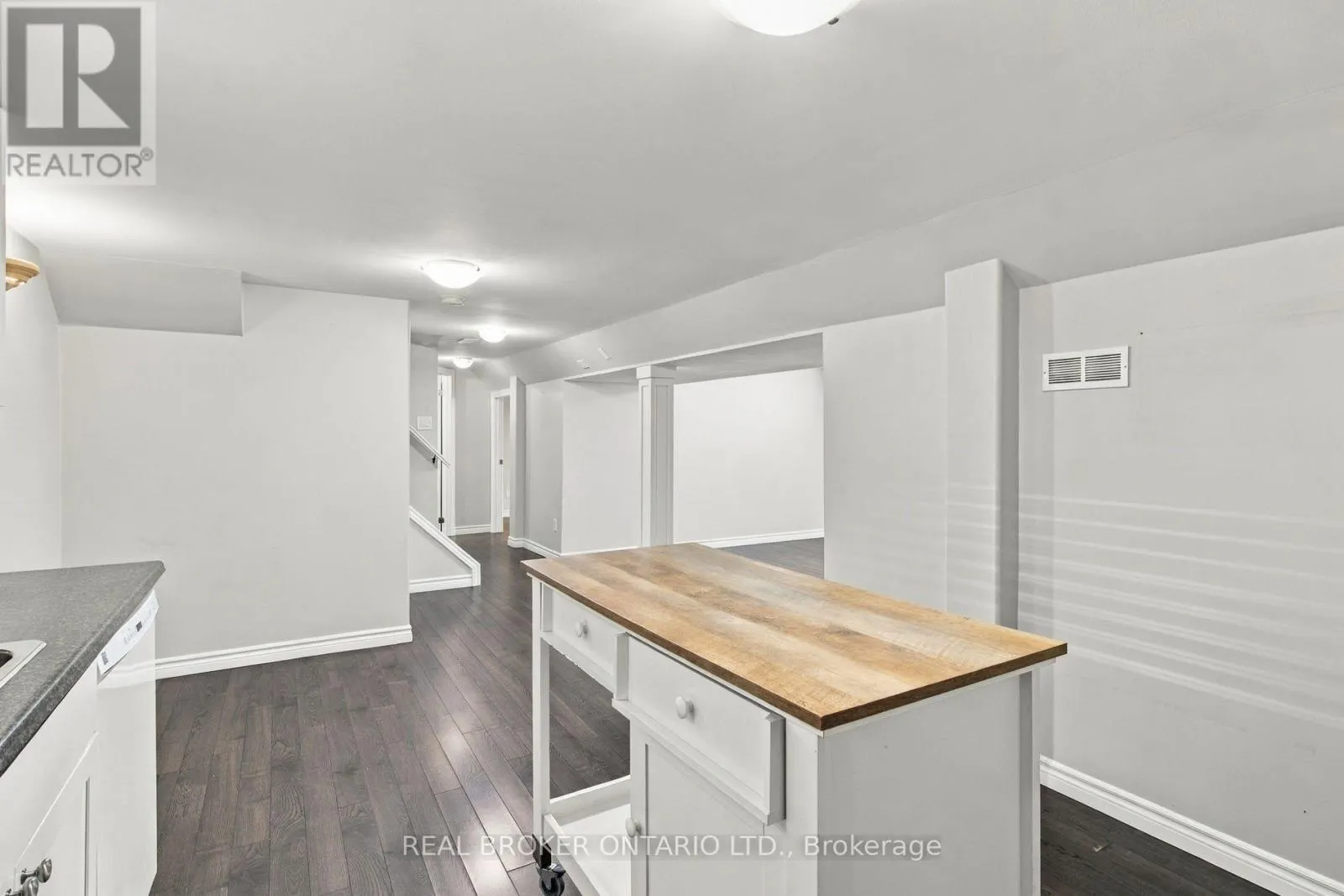 52 DUDHOPE AVENUE