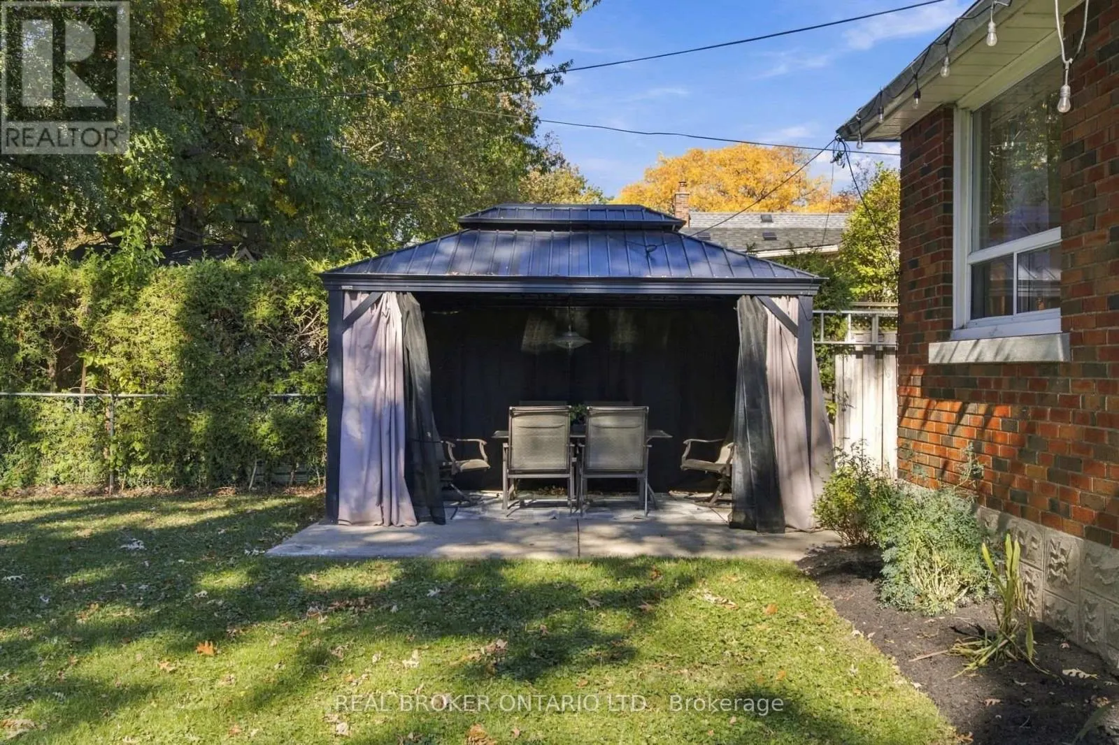 52 DUDHOPE AVENUE