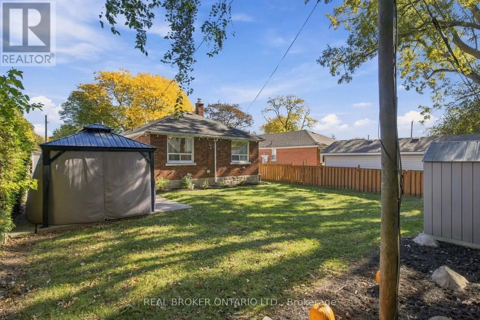 52 DUDHOPE AVENUE