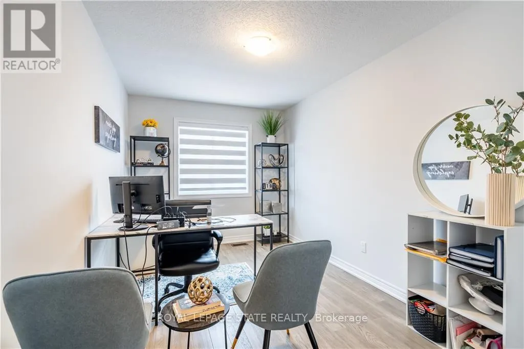 26 FOOTHILLS LANE