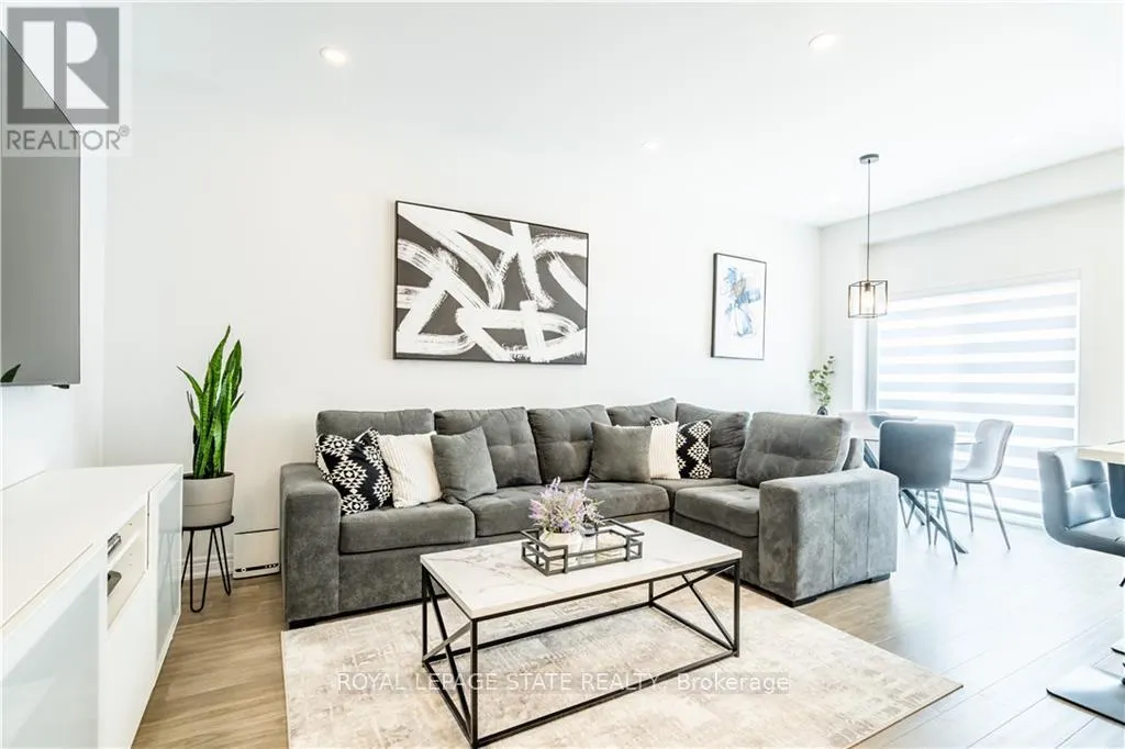 26 FOOTHILLS LANE