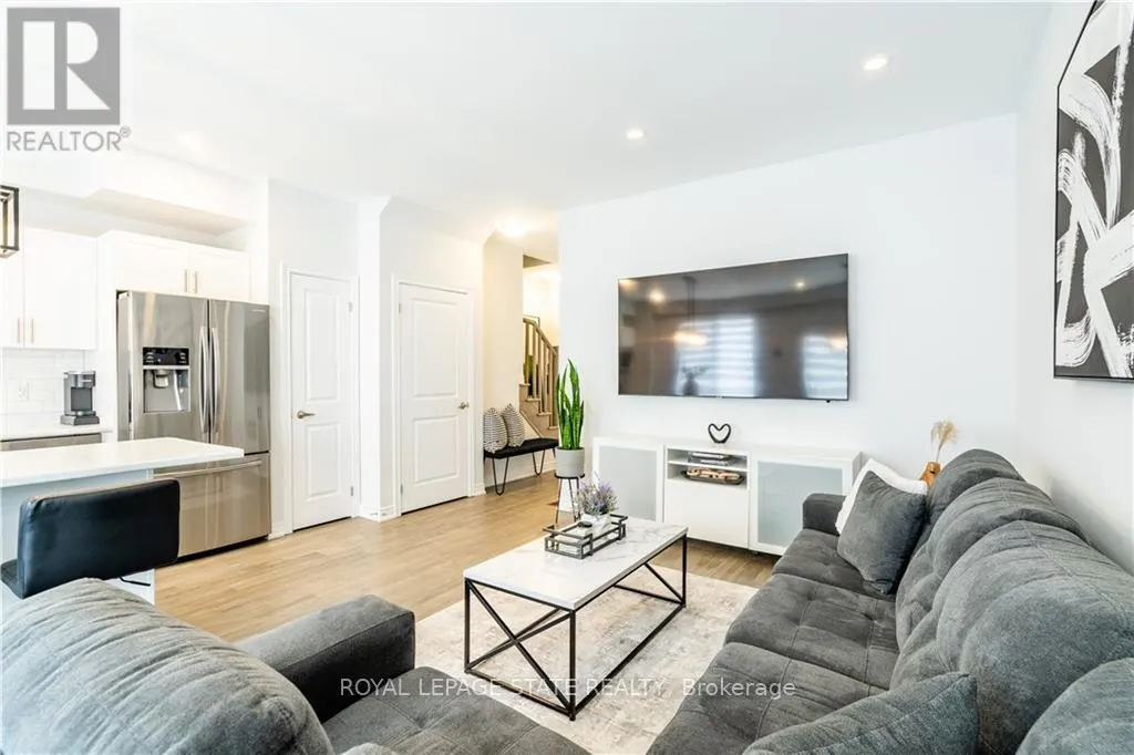 26 FOOTHILLS LANE