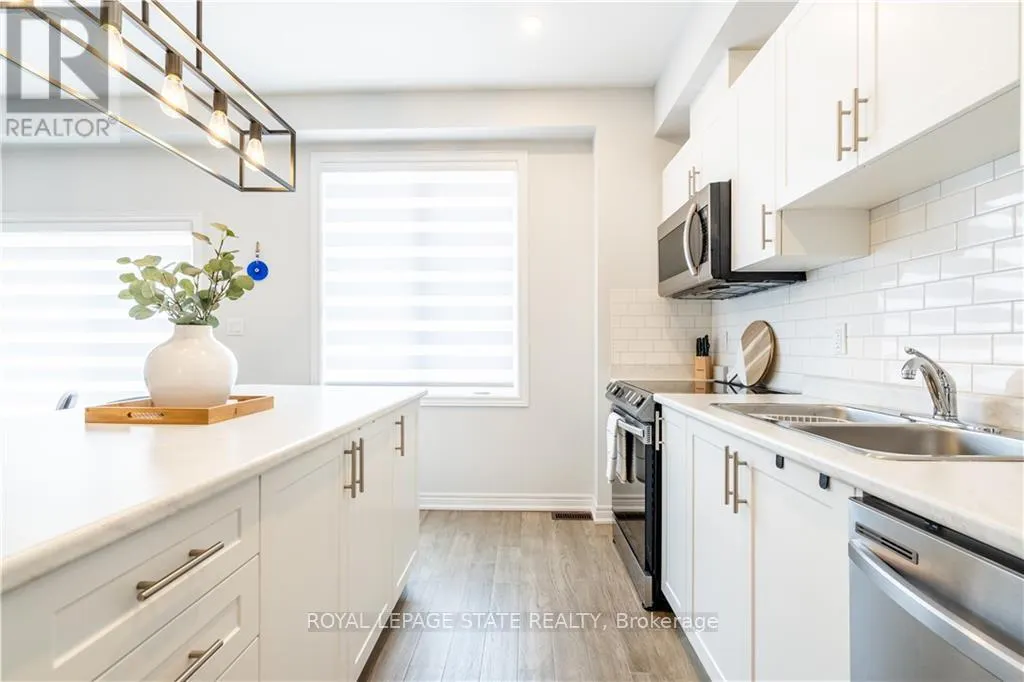 26 FOOTHILLS LANE