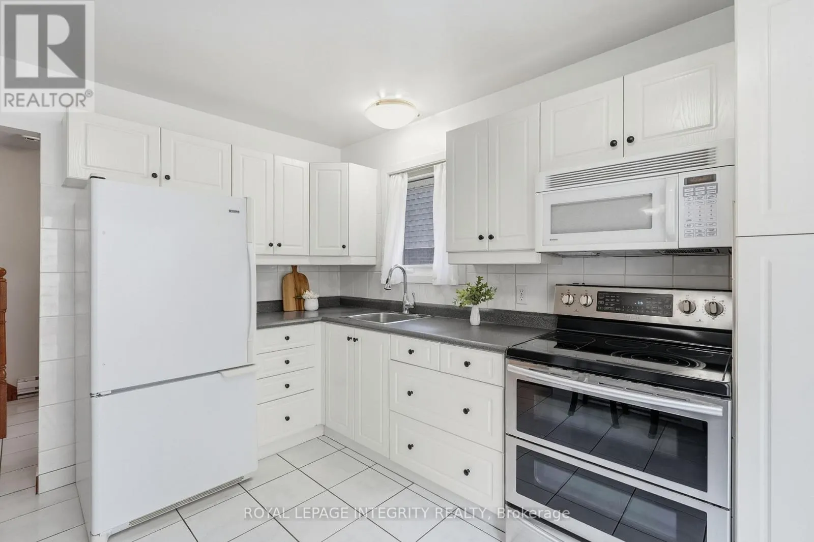 248 SALTER CRESCENT