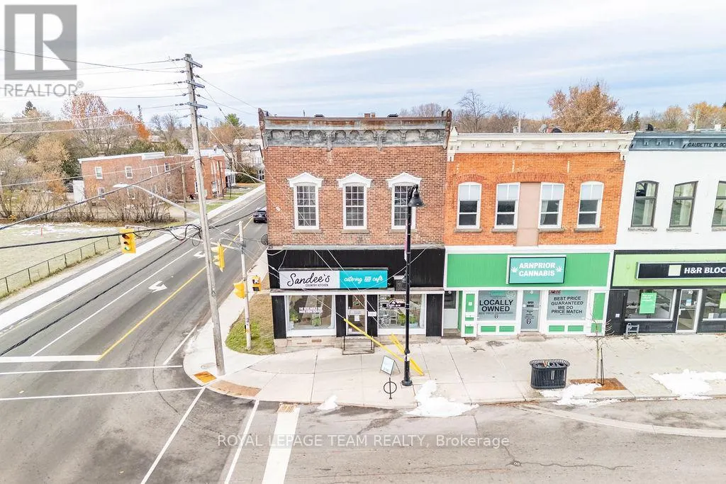 4 ELGIN STREET W