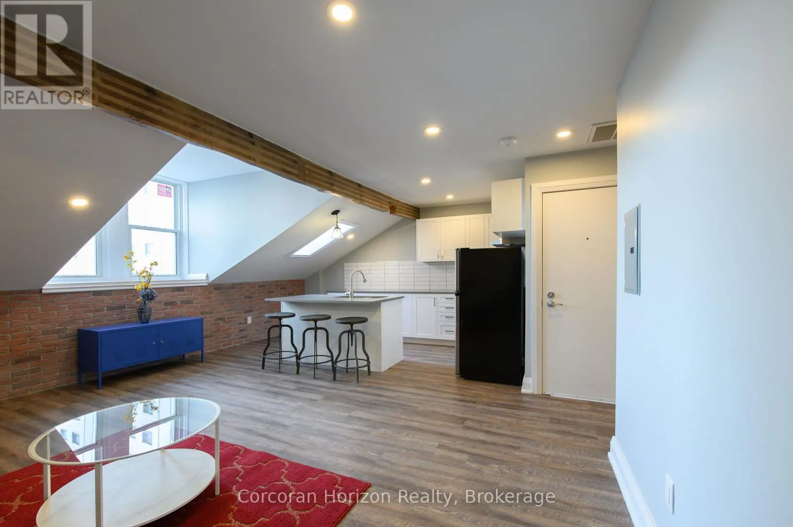 148 JAMES STREET S