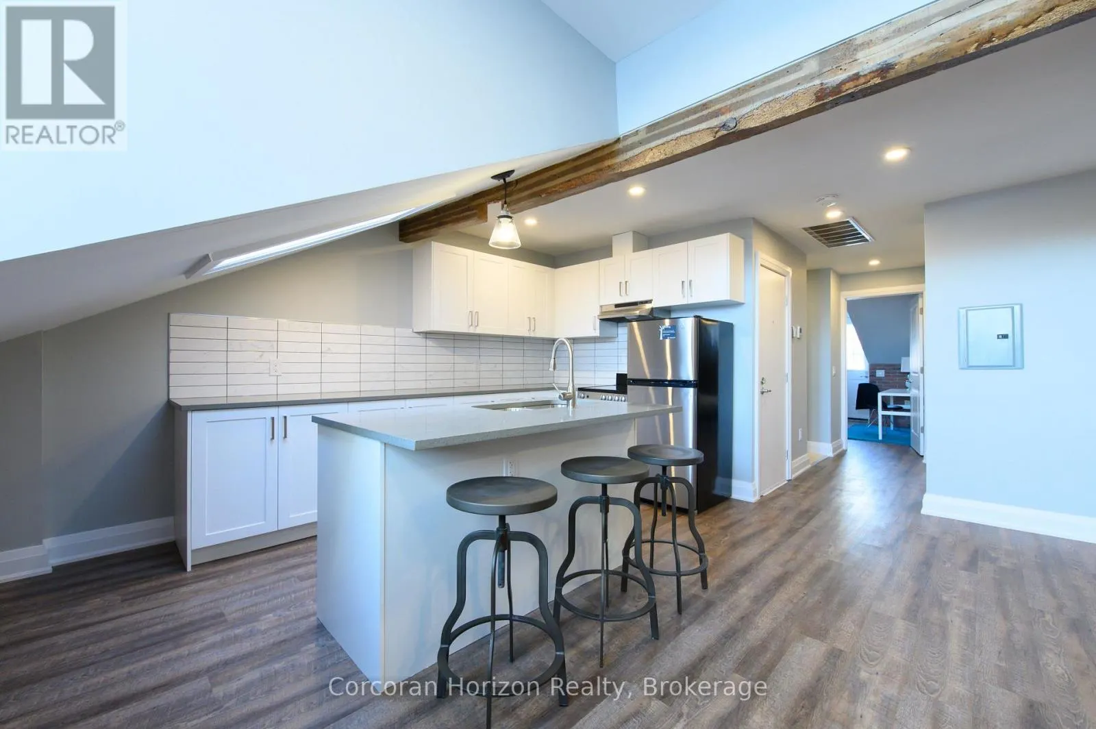 148 JAMES STREET S