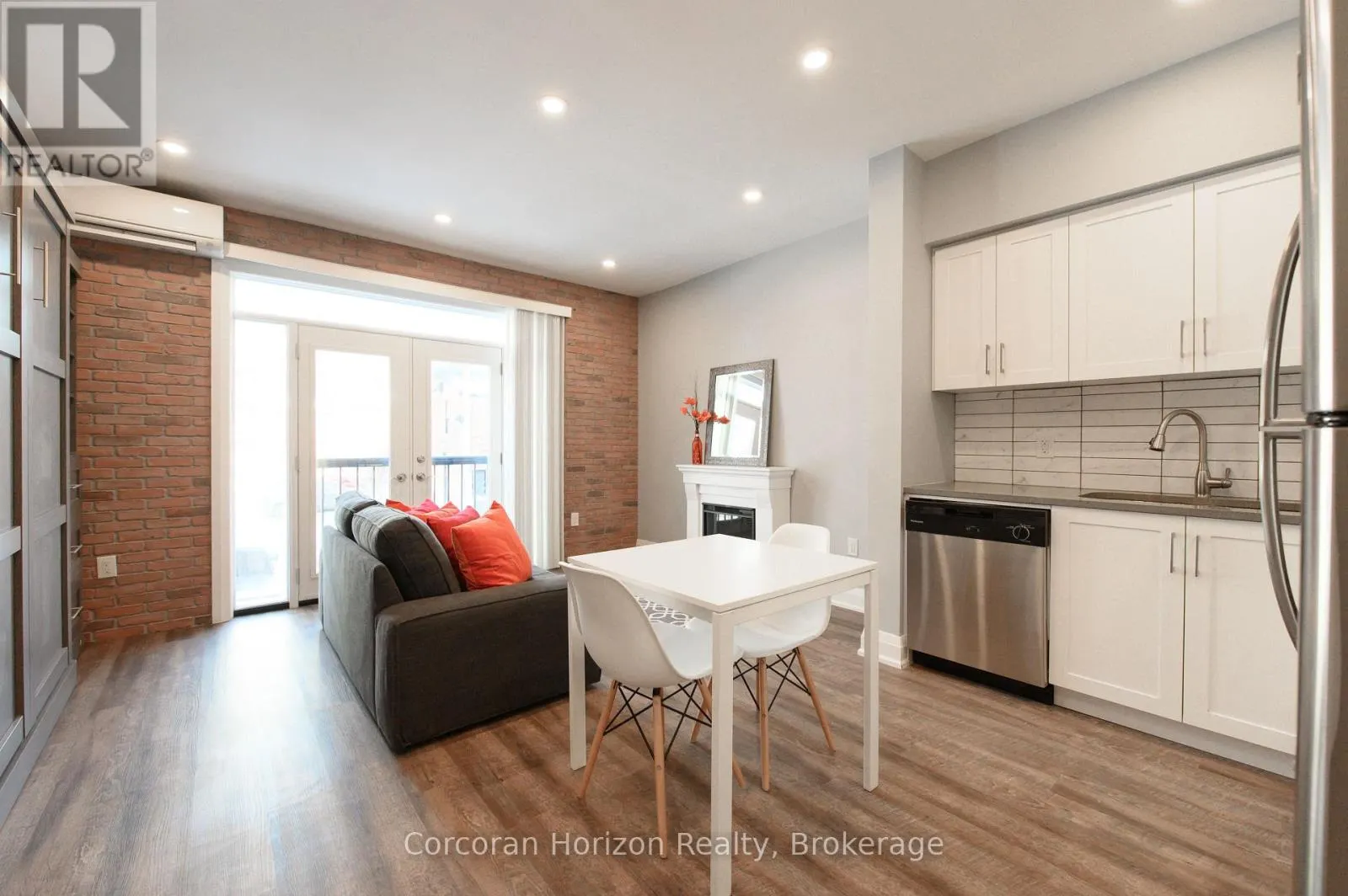 148 JAMES STREET S