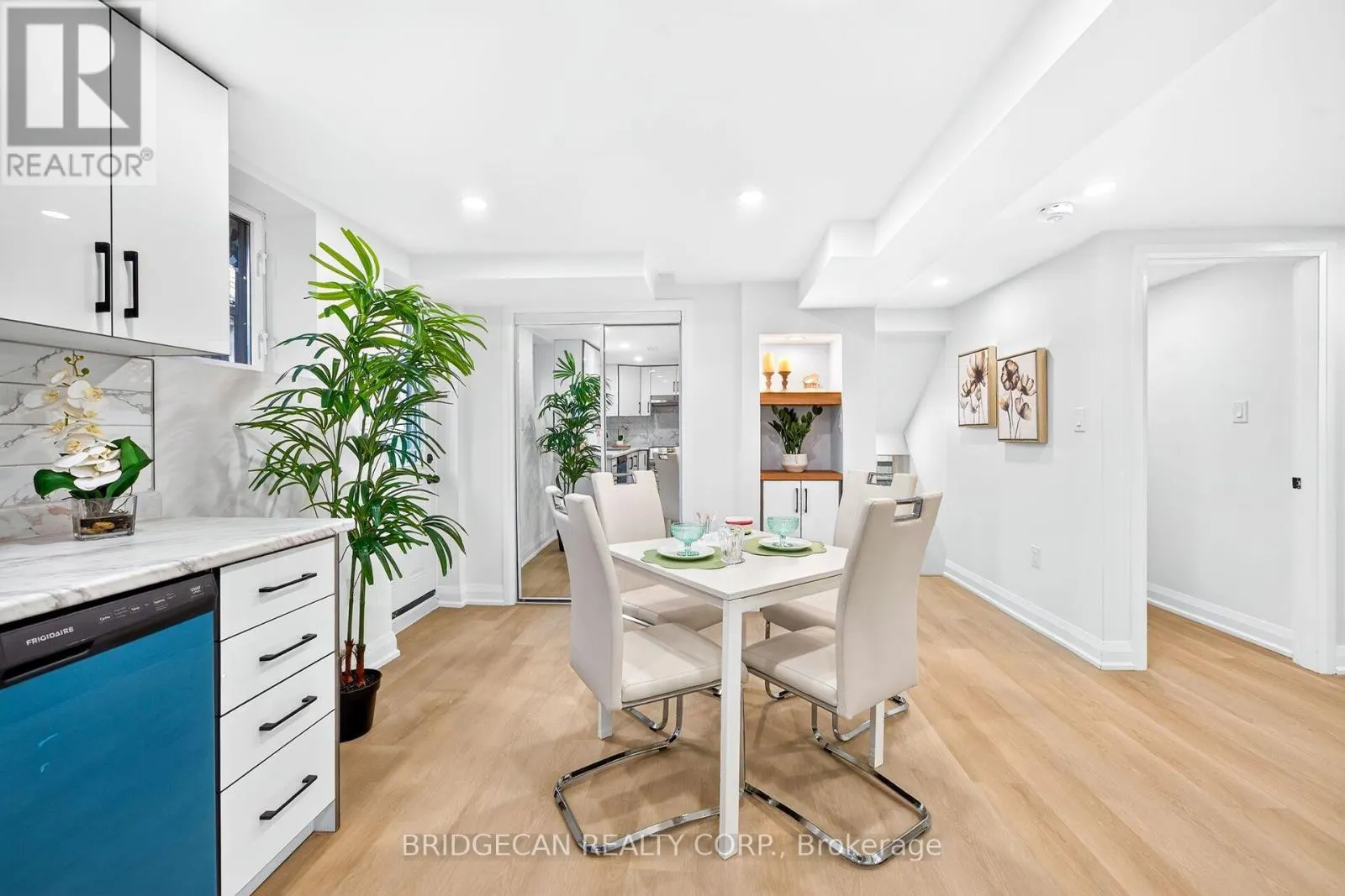 4 BERMUDA COURT