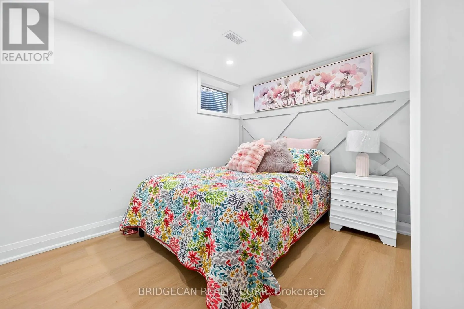 4 BERMUDA COURT