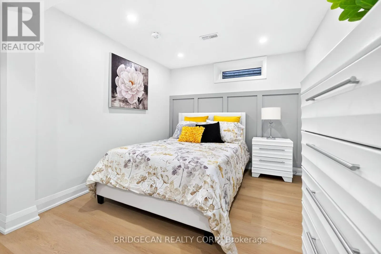 4 BERMUDA COURT