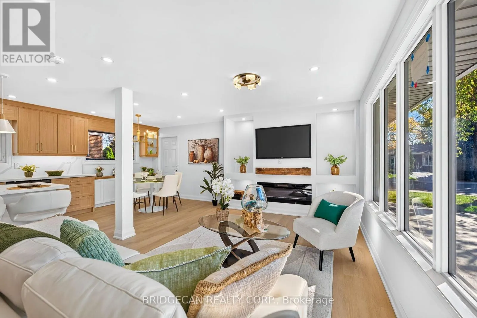 4 BERMUDA COURT