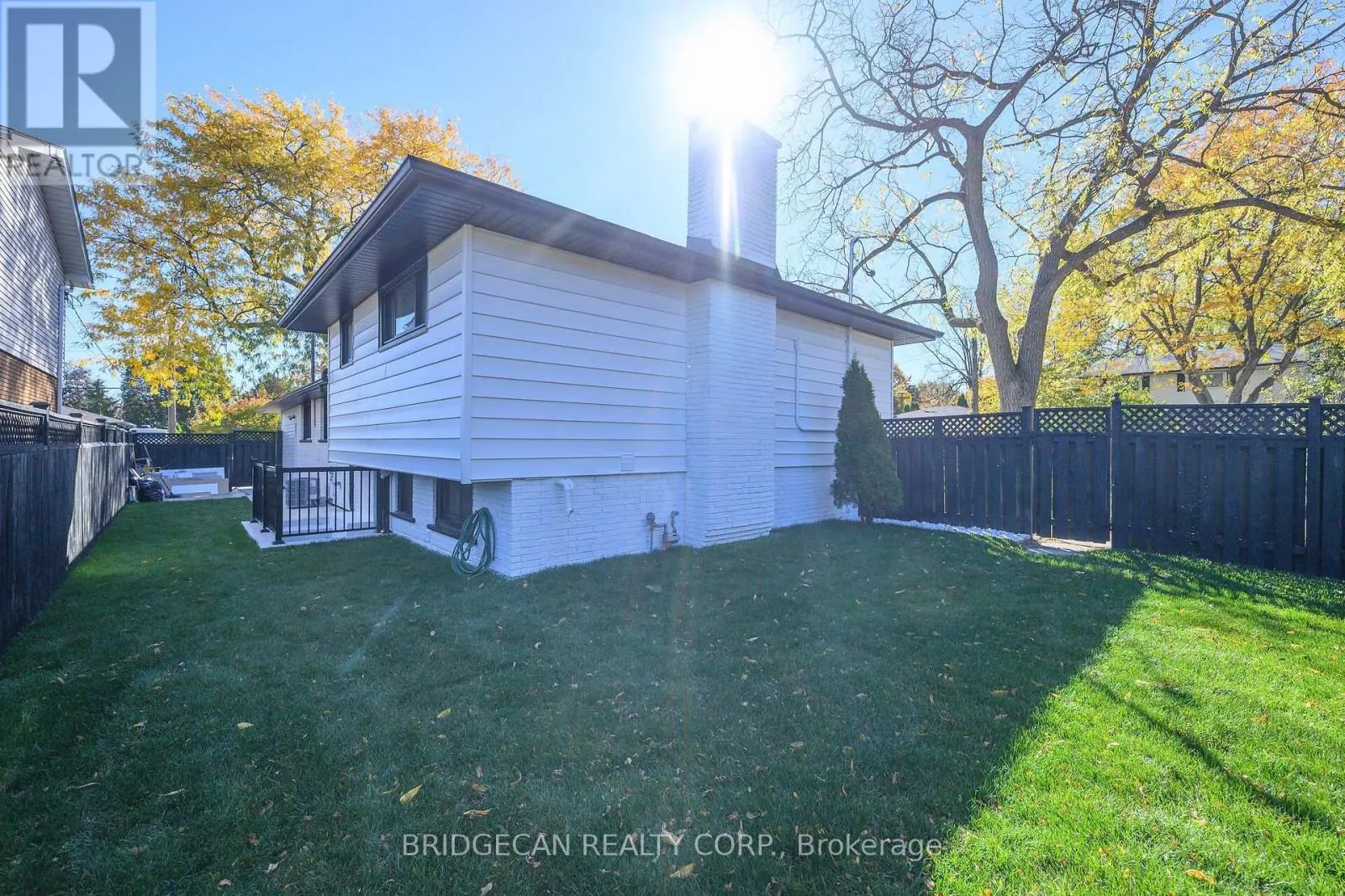 4 BERMUDA COURT