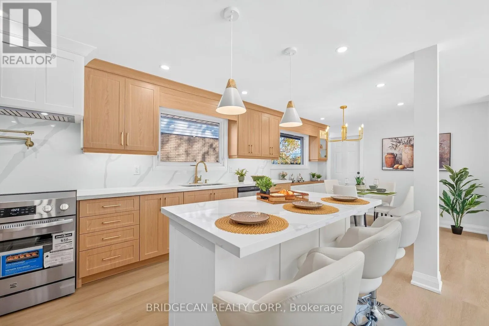 4 BERMUDA COURT