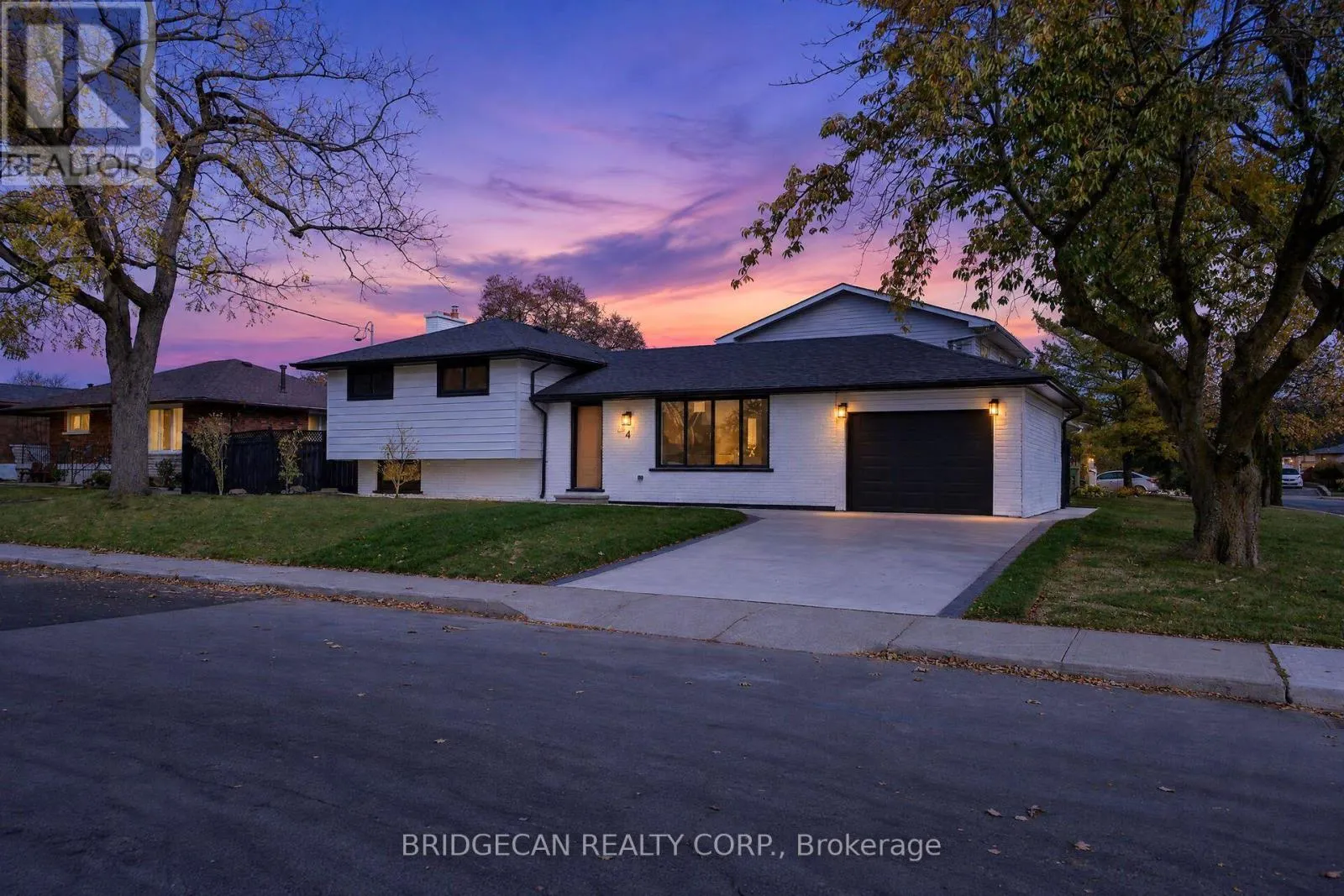 4 BERMUDA COURT