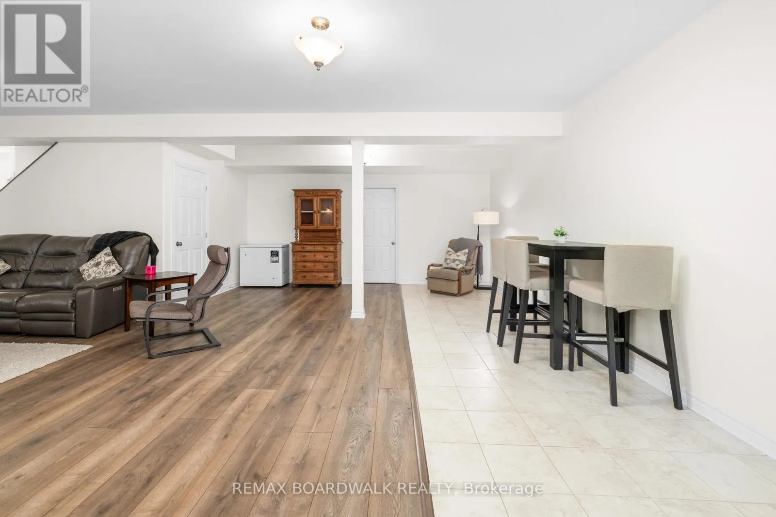 6671 THIRD LINE ROAD