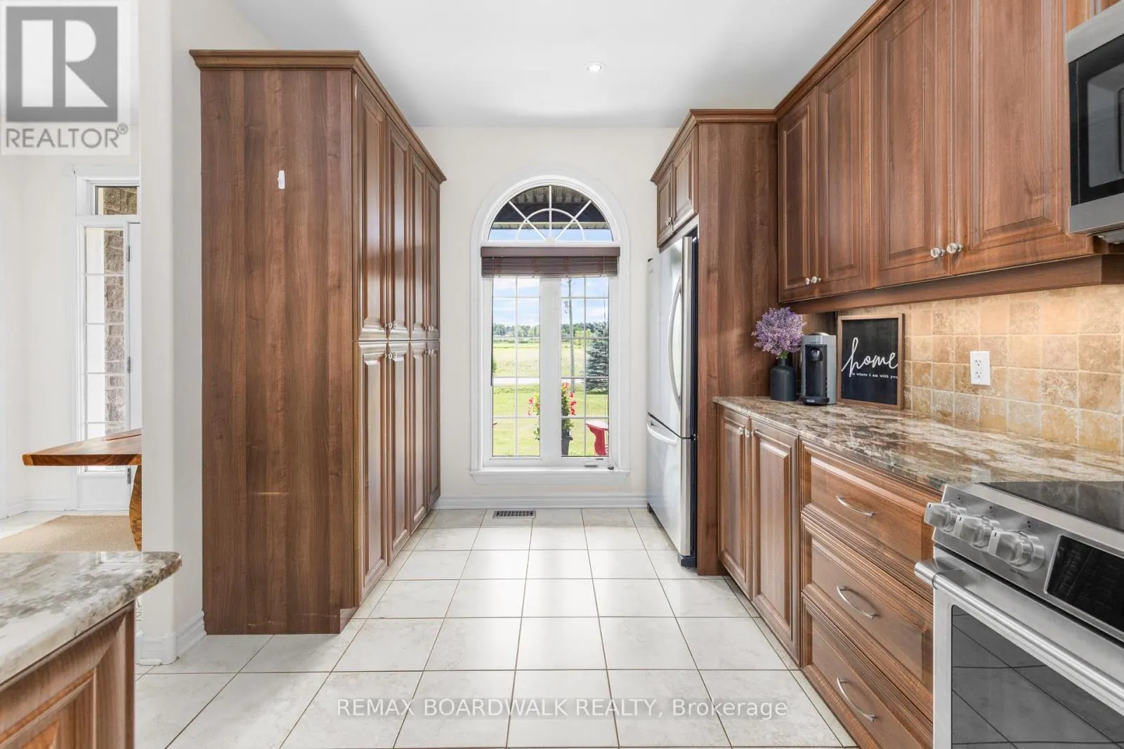 6671 THIRD LINE ROAD