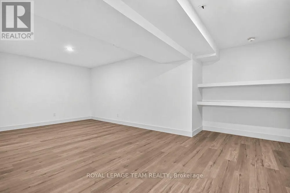 6865 PEBBLE TRAIL WAY