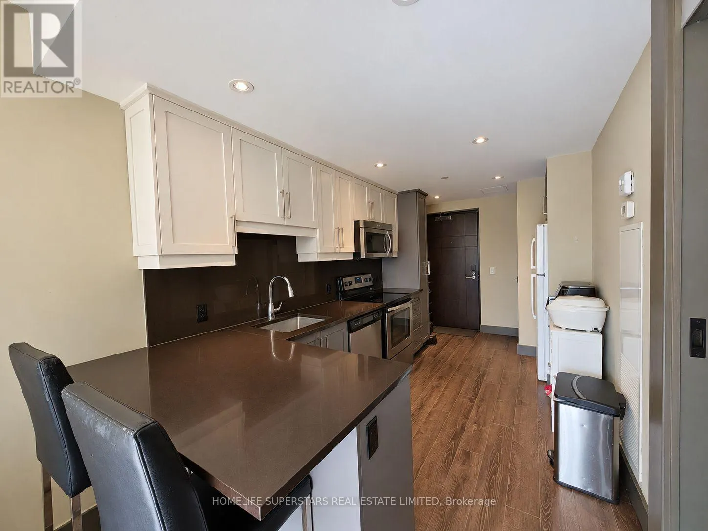S 1906 - 330 PHILLIP STREET
