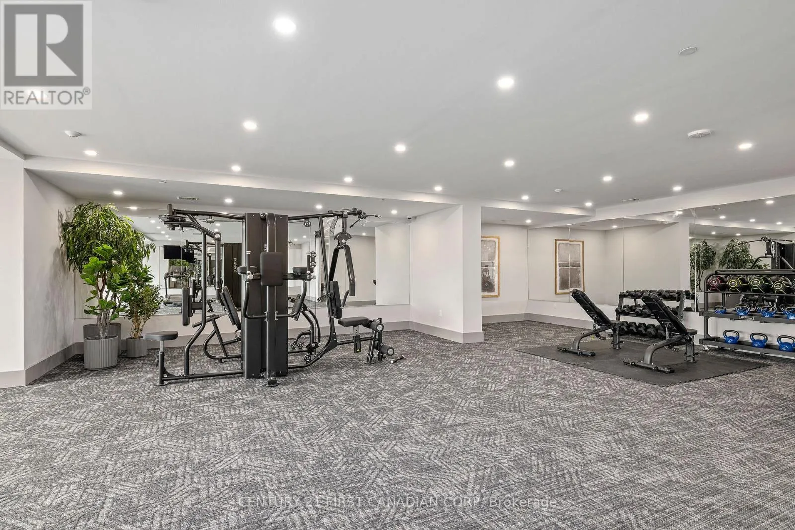 1107 - 4286 KING STREET #1107