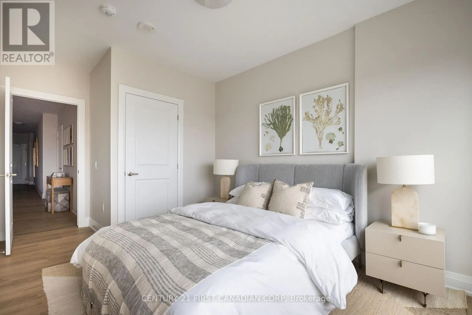 1107 - 4286 KING STREET #1107