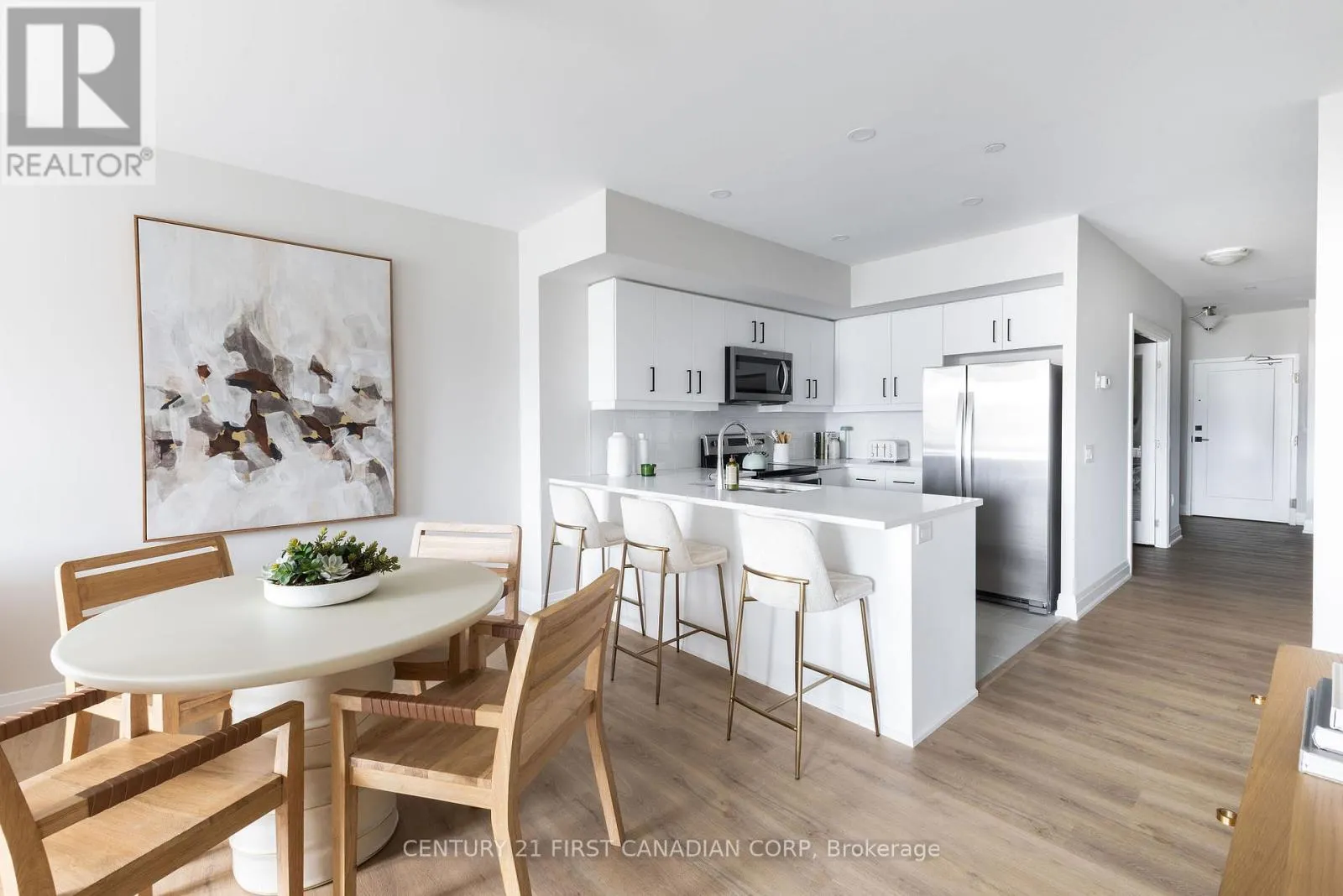 1107 - 4286 KING STREET #1107