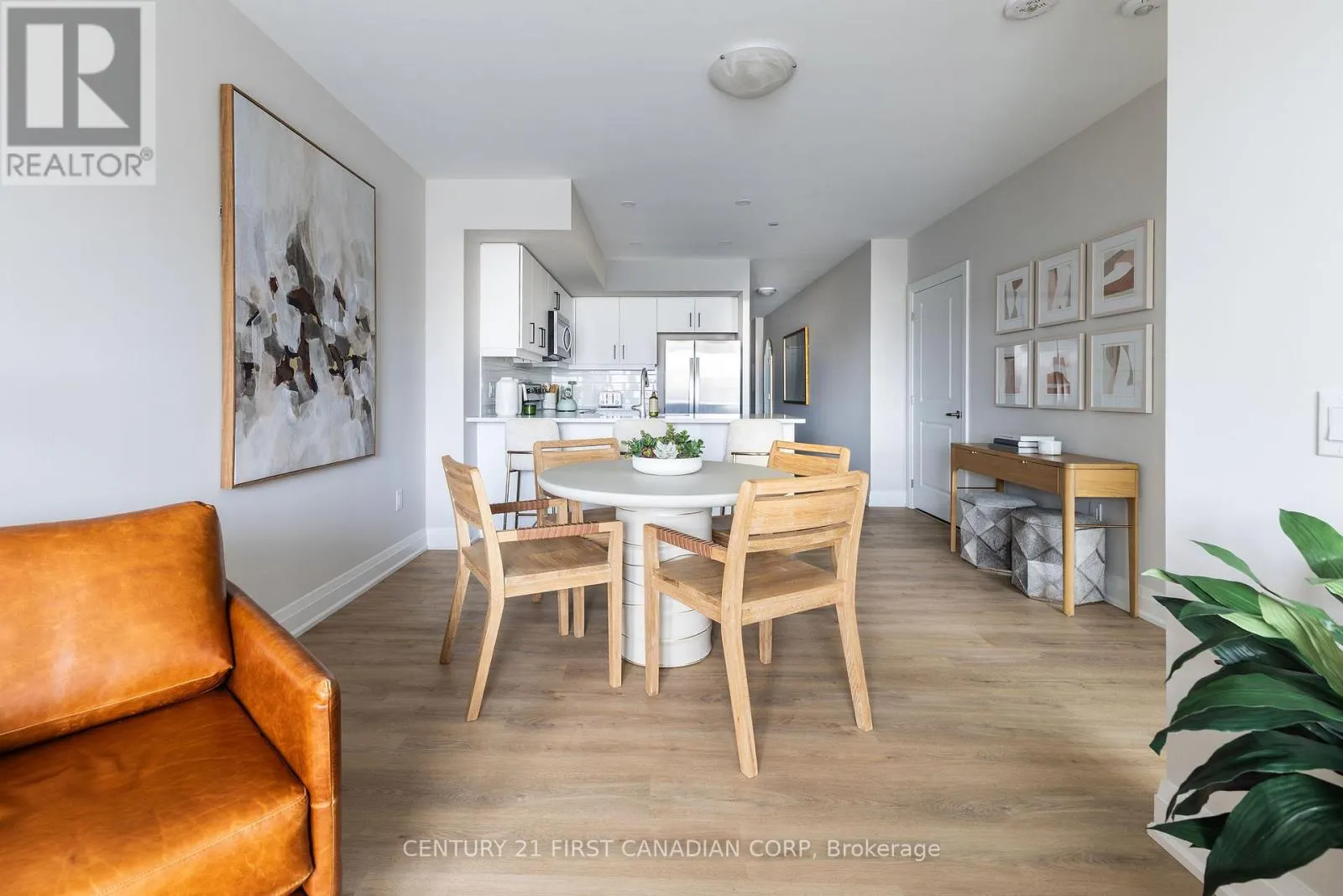 1107 - 4286 KING STREET #1107